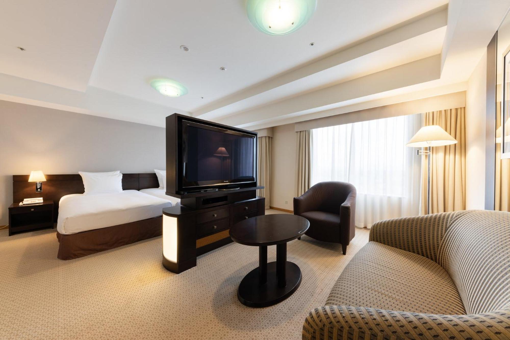 Hotel Ana Crowne Plaza Toyama By Ihg Exteriér fotografie